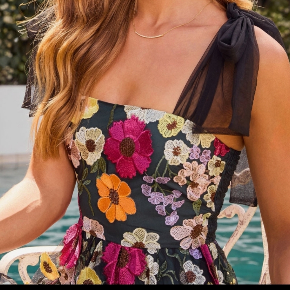 VICI 🌸 "Falling Petals" Midi Dress 💐 (NWOT) - Picture 10 of 11